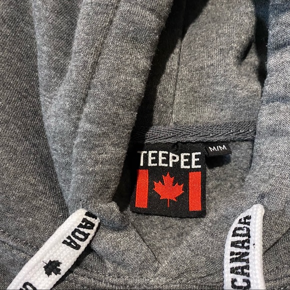 Montreal Sweater 🇨🇦 - Picture 3 of 3